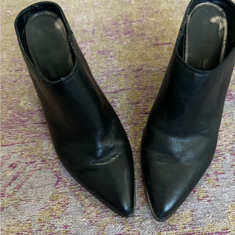 Dolce Vita black heels. Leather.